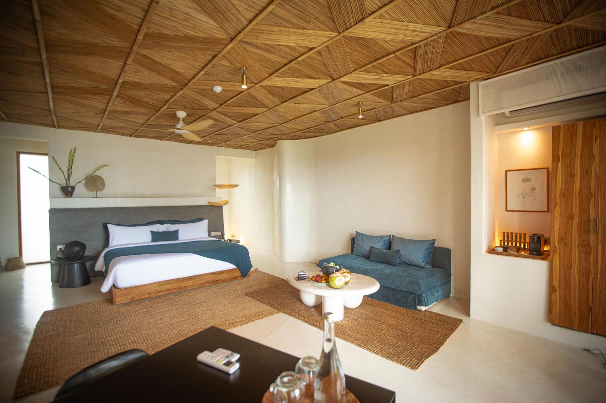 Oshom Bali At Nuanu Creative City Tanah Lot Habitación foto